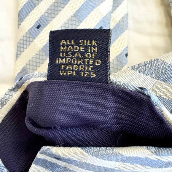 CHAPS Ralph Lauren Silk Preppy Necktie MADE IN USA Blue and Cream Stripe - Picture 5 of 7